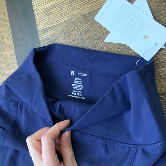 BUFFBUNNY Nubre Rosa Side Pocket Leggings Dark Blue BRAND NEW Size Small - Picture 11 of 12